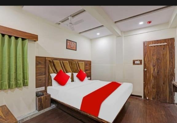 Hotel Swagat Inn Αχμπανταμπάντ Εξωτερικό φωτογραφία
